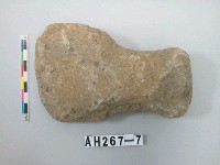 藏品(有腰打製石斧)的圖片